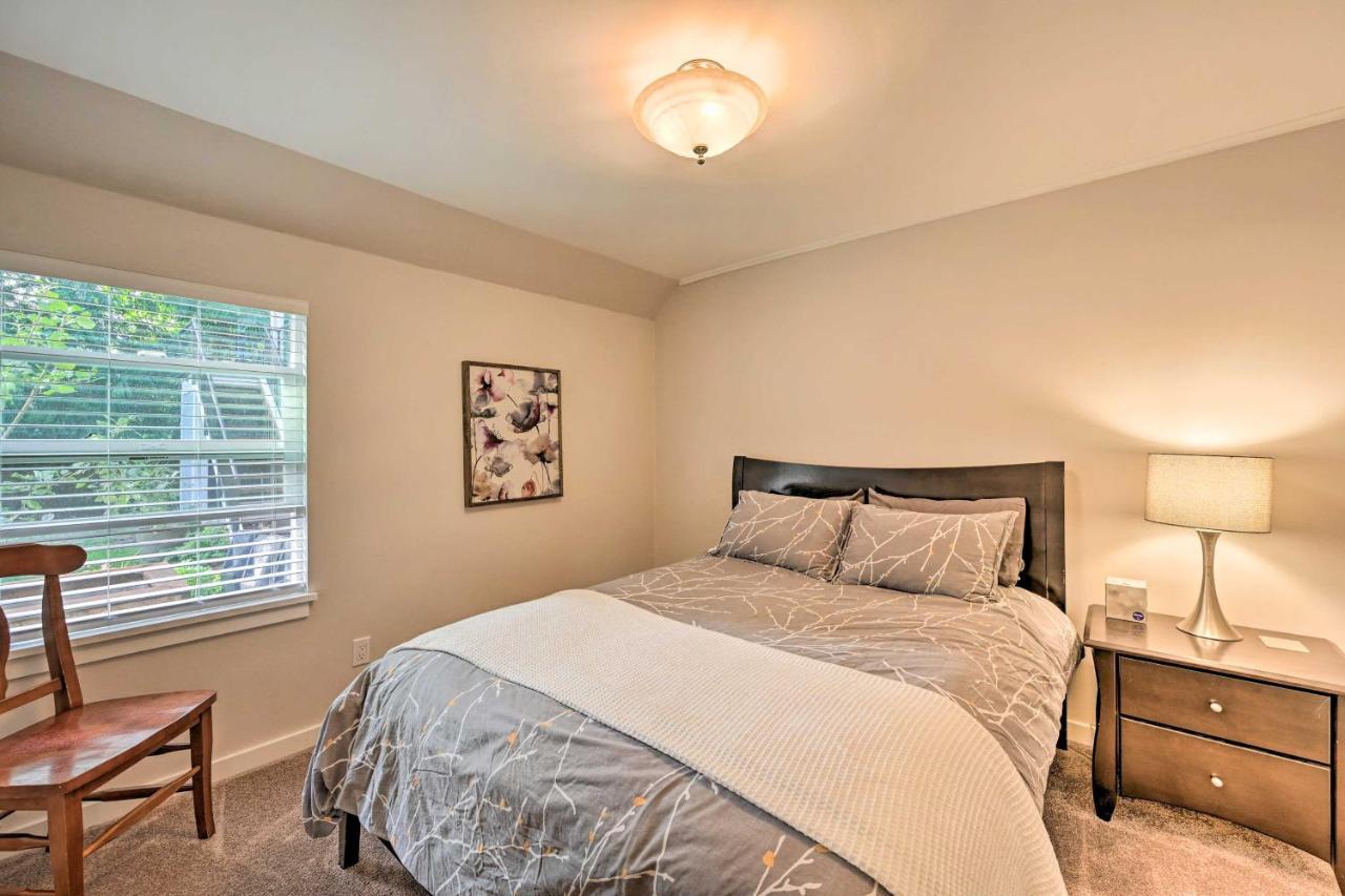 Family-Friendly Kirkland Home About 1 Mi To Downtown Exterior photo